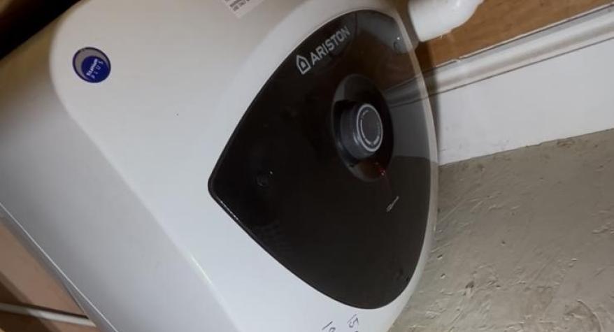 Undersink water heater